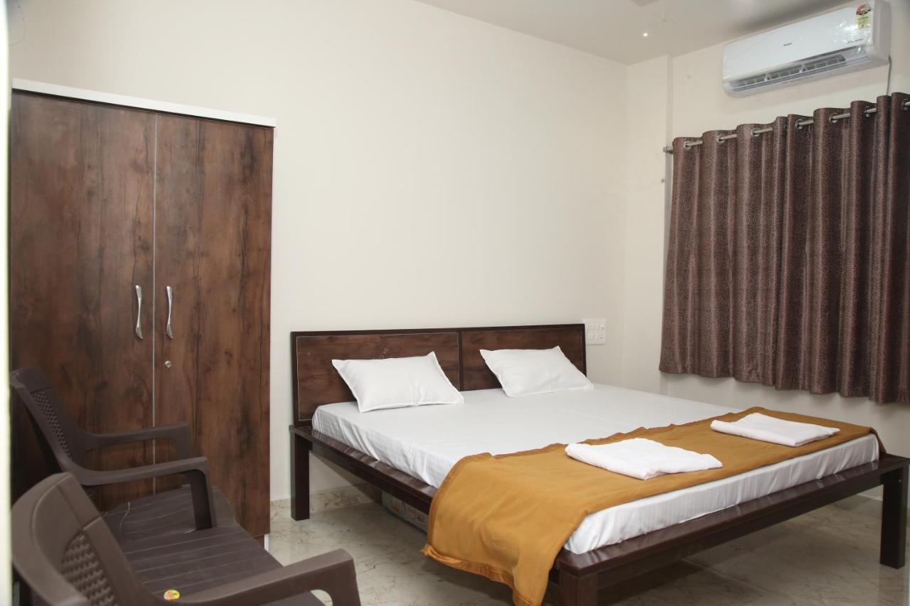 Hotel Madhusudan Executive Kolhapur Eksteriør bilde